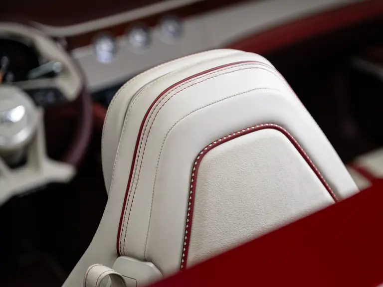 El 'roto' que este Bentley Bacalar subastado por RM Sotheby's le hace a su dueño 35 Motor16 2020 Bentley Bacalar Sothebys 15 Motor16