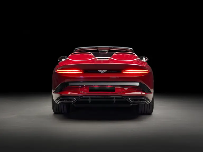 El 'roto' que este Bentley Bacalar subastado por RM Sotheby's le hace a su dueño 9 Motor16 2020 Bentley Bacalar Sothebys 16 Motor16