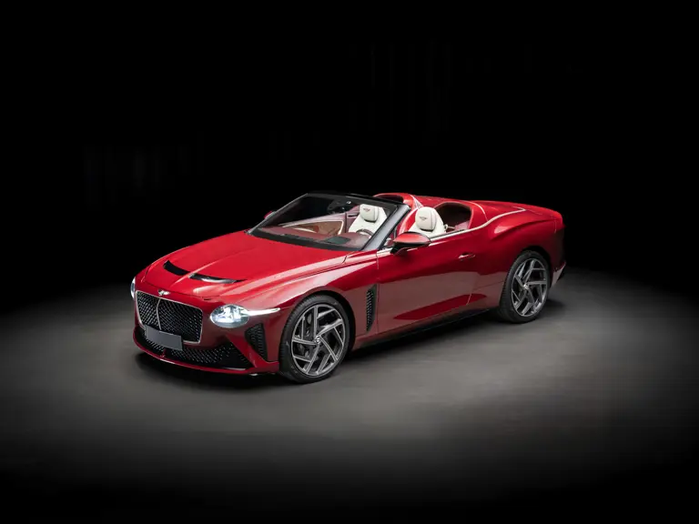 El 'roto' que este Bentley Bacalar subastado por RM Sotheby's le hace a su dueño 1 Motor16 2020 Bentley Bacalar. Imagen estudio.