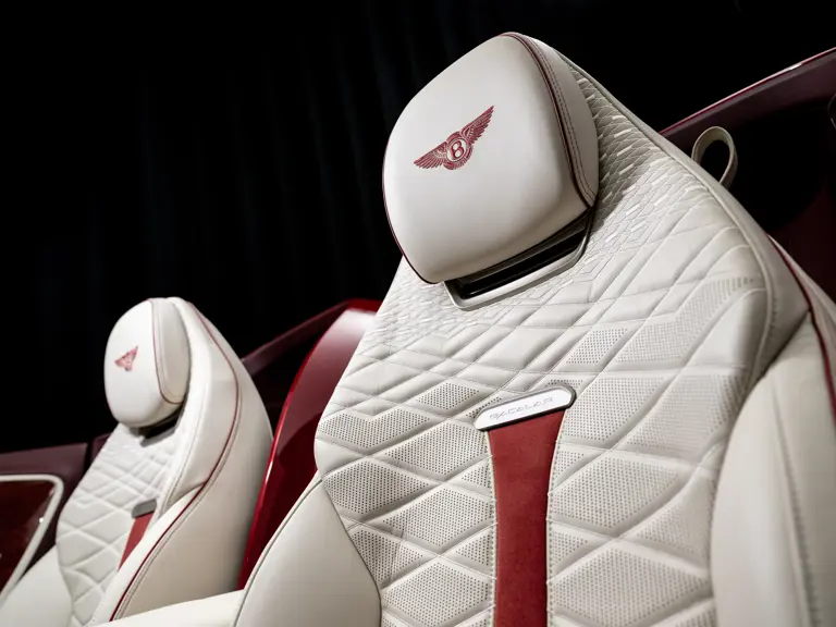 El 'roto' que este Bentley Bacalar subastado por RM Sotheby's le hace a su dueño 32 Motor16 2020 Bentley Bacalar Sothebys 21 Motor16