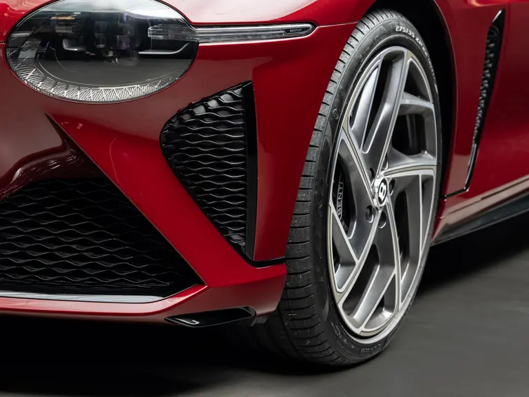 El 'roto' que este Bentley Bacalar subastado por RM Sotheby's le hace a su dueño 13 Motor16 2020 Bentley Bacalar Sothebys 26 Motor16