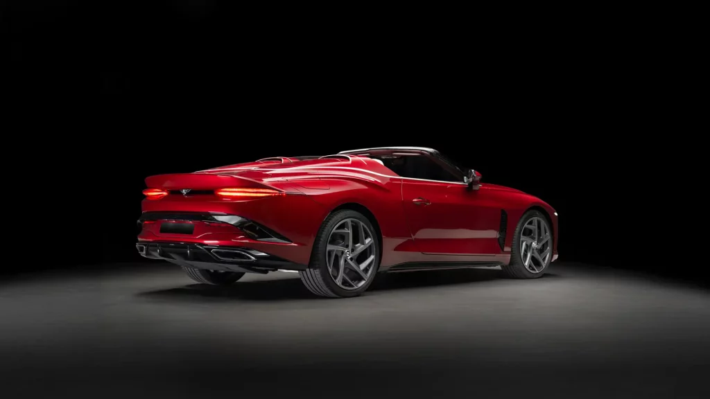 El 'roto' que este Bentley Bacalar subastado por RM Sotheby's le hace a su dueño 8 Motor16 2020 Bentley Bacalar Sothebys 29 Motor16