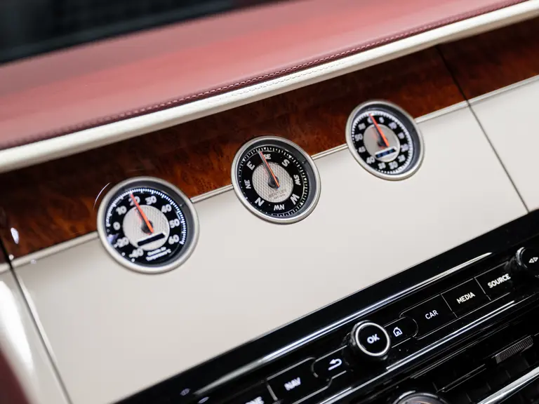 El 'roto' que este Bentley Bacalar subastado por RM Sotheby's le hace a su dueño 27 Motor16 2020 Bentley Bacalar Sothebys 3 Motor16