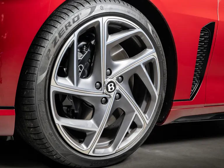 El 'roto' que este Bentley Bacalar subastado por RM Sotheby's le hace a su dueño 15 Motor16 2020 Bentley Bacalar Sothebys 33 Motor16