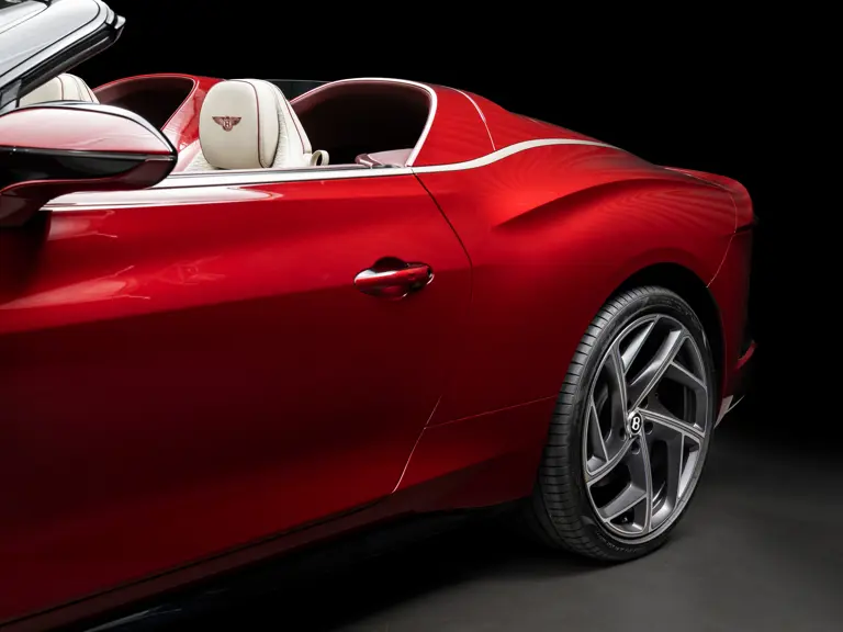 El 'roto' que este Bentley Bacalar subastado por RM Sotheby's le hace a su dueño 17 Motor16 2020 Bentley Bacalar Sothebys 34 Motor16