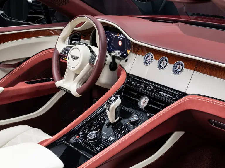 El 'roto' que este Bentley Bacalar subastado por RM Sotheby's le hace a su dueño 22 Motor16 2020 Bentley Bacalar Sothebys 41 Motor16