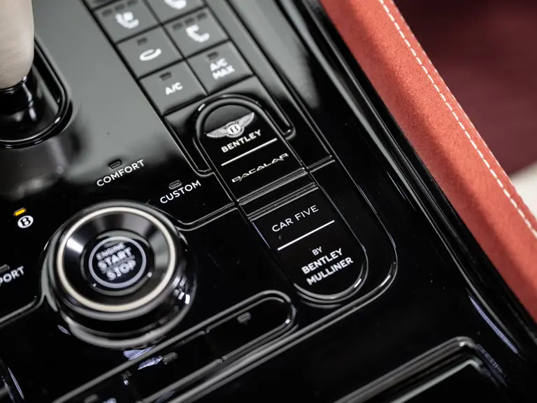 El 'roto' que este Bentley Bacalar subastado por RM Sotheby's le hace a su dueño 29 Motor16 2020 Bentley Bacalar Sothebys 43 Motor16