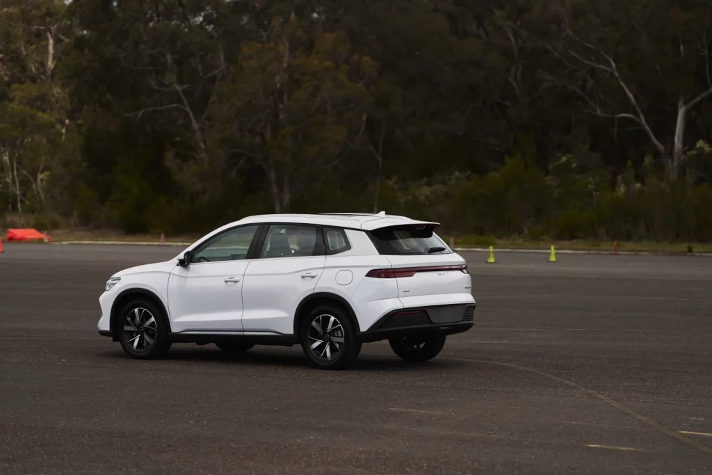 2025 BYD Sealion 5 australia 15 Motor16