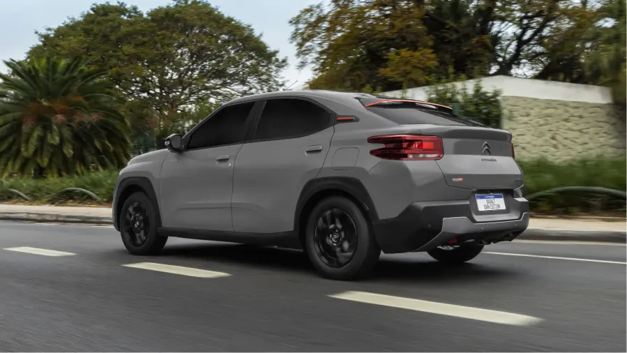 Citroën Basalt: Un C4 X en miniatura acaba de aterrizar en Brasil con precio de low-cost 9 Motor16 2025 Citroen Basalt Brasil 11 Motor16