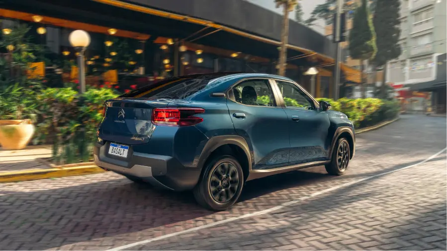 Citroën Basalt: Un C4 X en miniatura acaba de aterrizar en Brasil con precio de low-cost 5 Motor16 2025 Citroen Basalt Brasil 15 Motor16