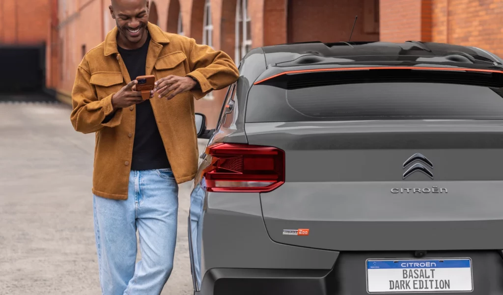 Citroën Basalt: Un C4 X en miniatura acaba de aterrizar en Brasil con precio de low-cost 13 Motor16 2025 Citroen Basalt Brasil 21 Motor16