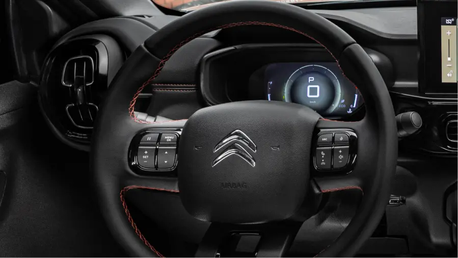 Citroën Basalt: Un C4 X en miniatura acaba de aterrizar en Brasil con precio de low-cost 17 Motor16 2025 Citroen Basalt Brasil 5 Motor16