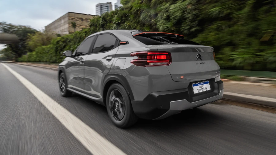 Citroën Basalt: Un C4 X en miniatura acaba de aterrizar en Brasil con precio de low-cost 10 Motor16 2025 Citroen Basalt Brasil 9 Motor16