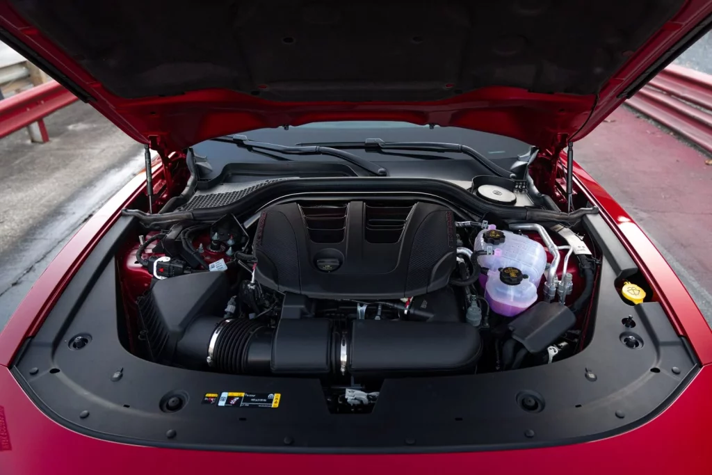 Dodge Charger R/T: El 'muscle car' que cambia las reglas del juego se vende por 43.000 euros 24 Motor16 2025 Dodge Charger R T 19 Motor16