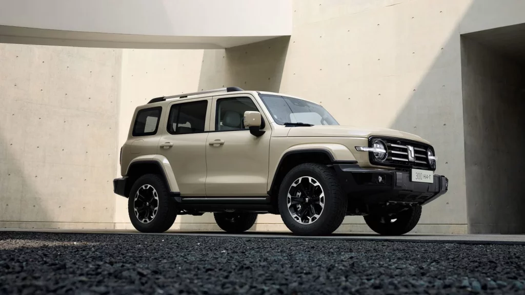 2025 GWM Tank 300 Hi4 T 9 Motor16