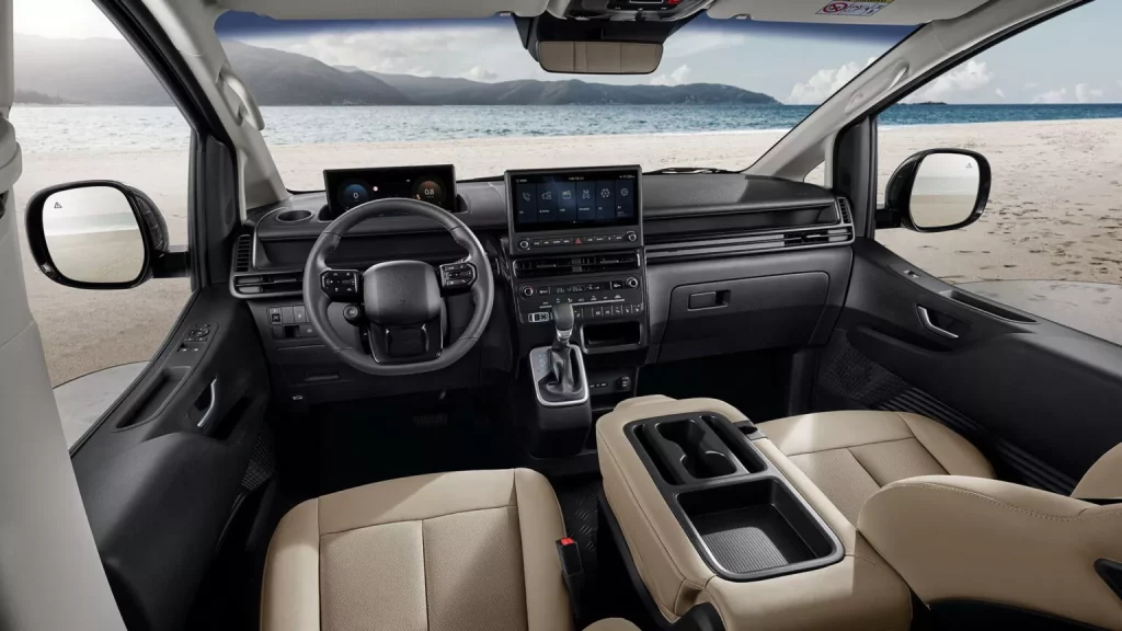 2025 Hyundai Staria Corea 10 Motor16