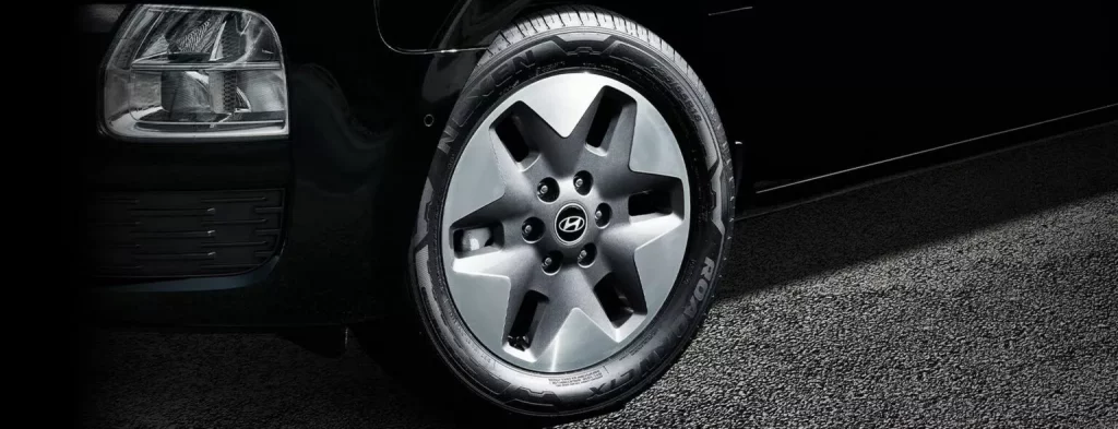 2025 Hyundai Staria Corea 7 Motor16