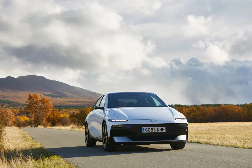 Hyundai IONIQ 6 N Line: Conducimos un eléctrico de los que hacen falta muchos más 9 Motor16 2025 Hyundai ioniq 6 11 Motor16