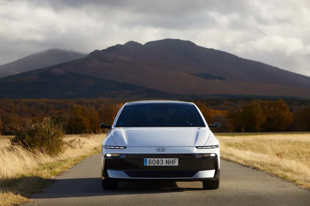 Hyundai IONIQ 6 N Line: Conducimos un eléctrico de los que hacen falta muchos más 8 Motor16 2025 Hyundai ioniq 6 15 Motor16