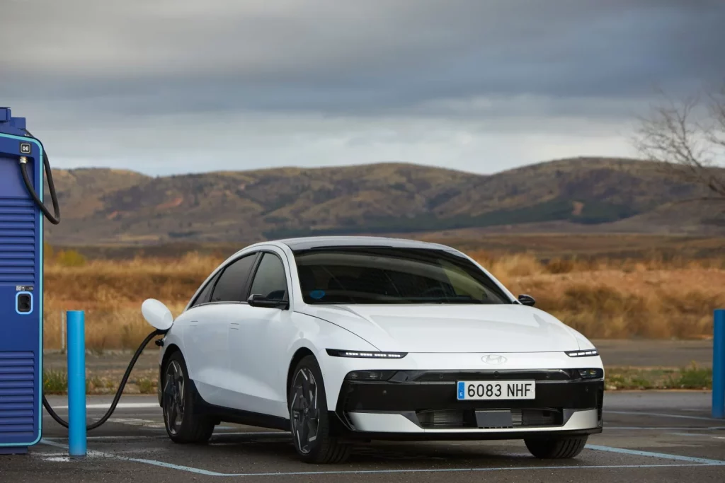 Hyundai IONIQ 6 N Line: Conducimos un eléctrico de los que hacen falta muchos más 10 Motor16 2025 Hyundai ioniq 6 20 Motor16