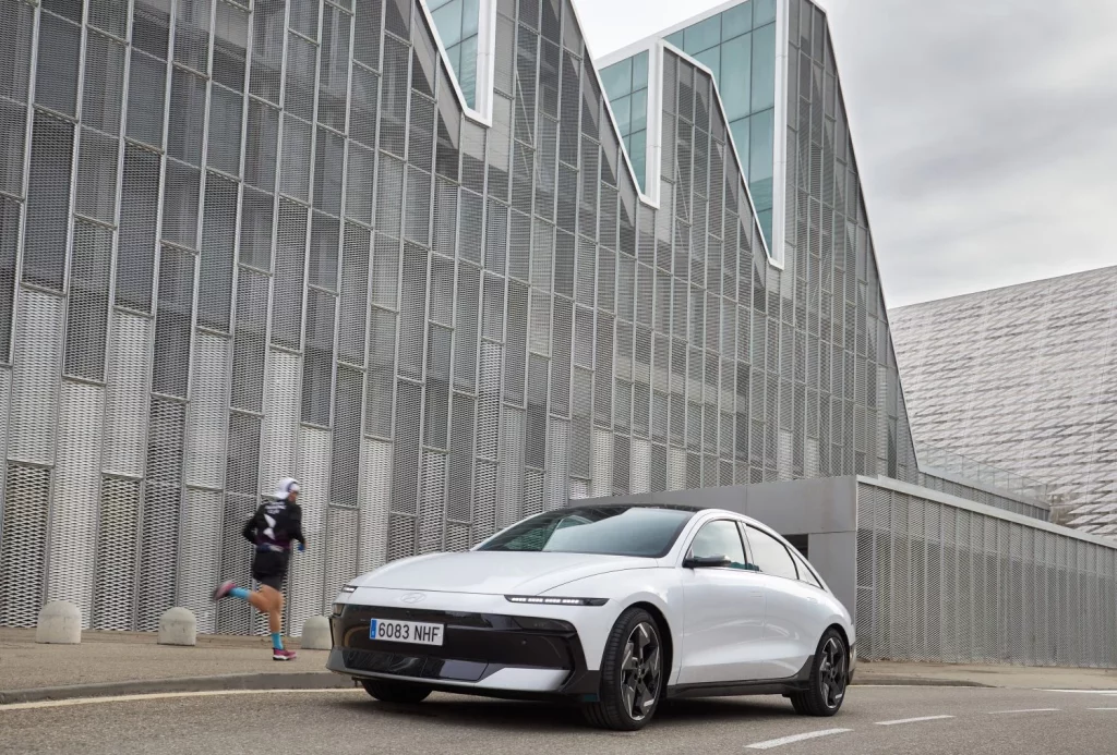 Hyundai IONIQ 6 N Line: Conducimos un eléctrico de los que hacen falta muchos más 13 Motor16 2025 Hyundai ioniq 6 28 Motor16