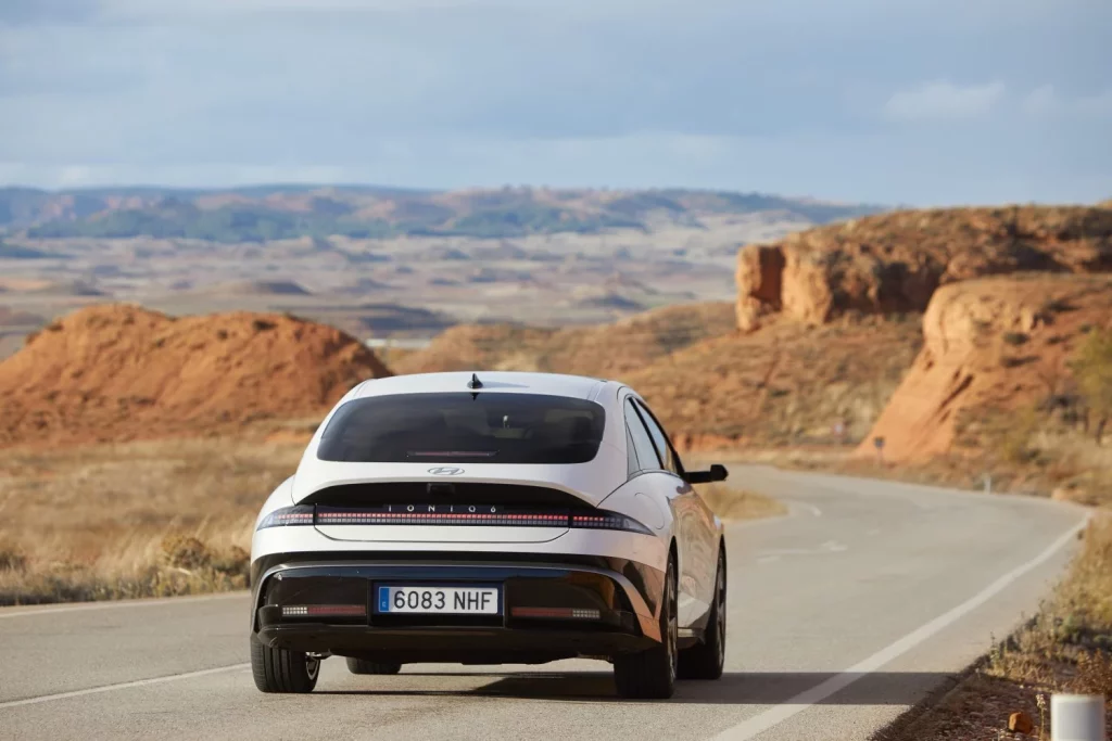 Hyundai IONIQ 6 N Line: Conducimos un eléctrico de los que hacen falta muchos más 38 Motor16 2025 Hyundai ioniq 6 45 Motor16