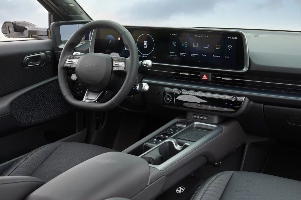 Hyundai IONIQ 6 N Line: Conducimos un eléctrico de los que hacen falta muchos más 2 Motor16 2025 Hyundai IONIQ 6. Imagen salpicadero.