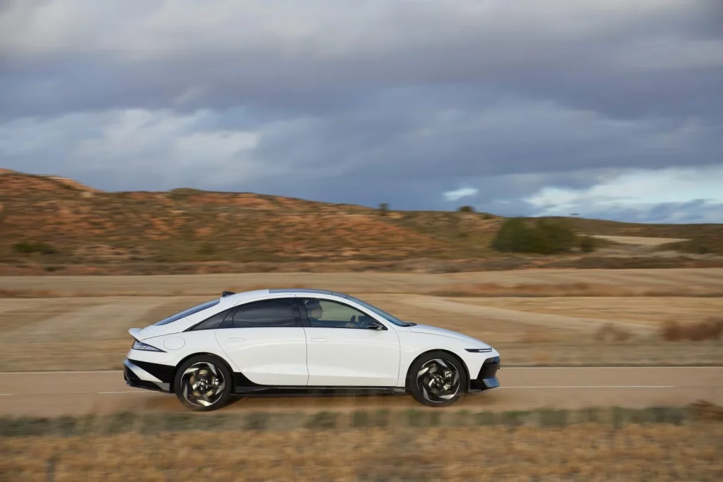 Hyundai IONIQ 6 N Line: Conducimos un eléctrico de los que hacen falta muchos más 37 Motor16 2025 Hyundai ioniq 6 52 Motor16