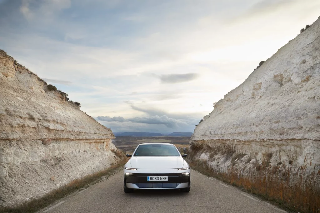 Hyundai IONIQ 6 N Line: Conducimos un eléctrico de los que hacen falta muchos más 20 Motor16 2025 Hyundai ioniq 6 57 Motor16