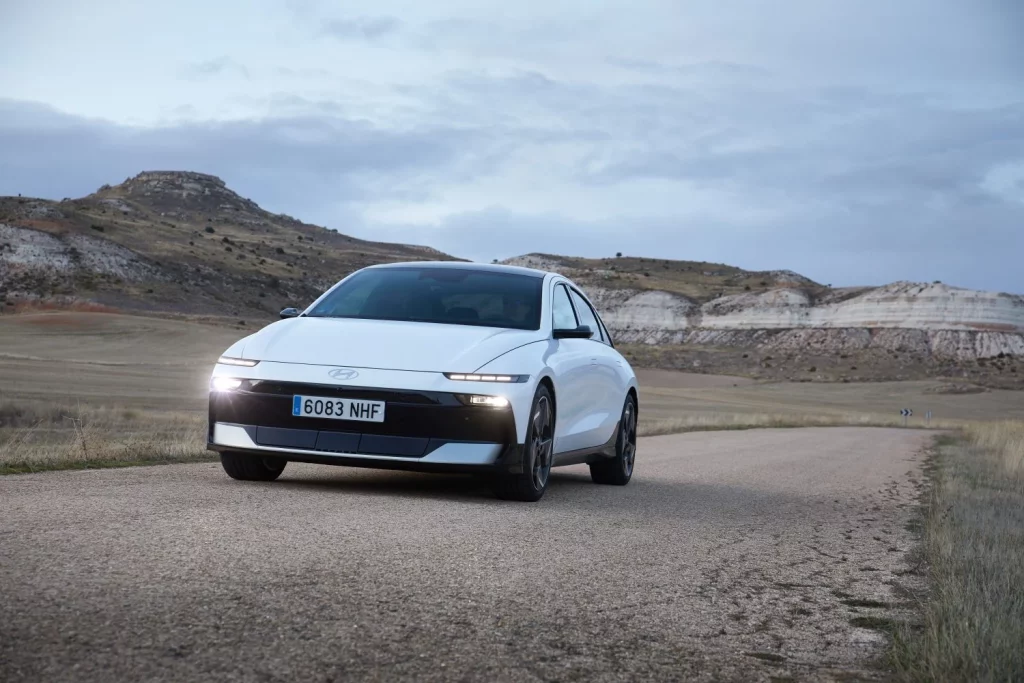 Hyundai IONIQ 6 N Line: Conducimos un eléctrico de los que hacen falta muchos más 23 Motor16 2025 Hyundai ioniq 6 67 Motor16