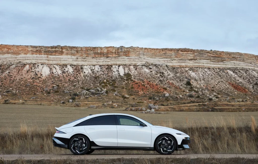 Hyundai IONIQ 6 N Line: Conducimos un eléctrico de los que hacen falta muchos más 24 Motor16 2025 Hyundai ioniq 6 68 Motor16