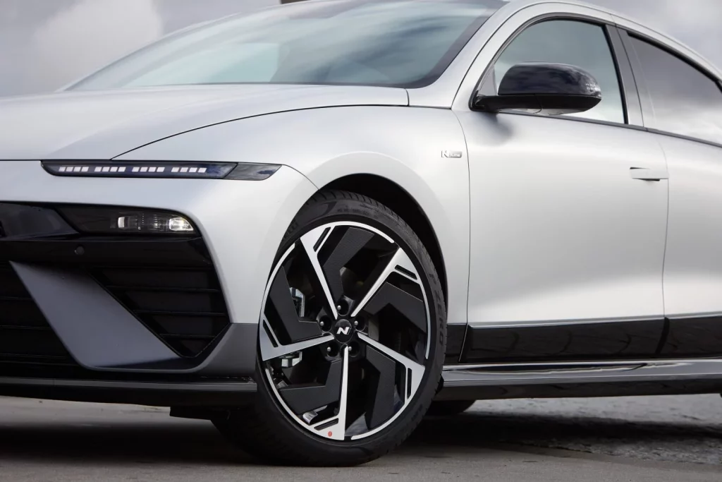 Hyundai IONIQ 6 N Line: Conducimos un eléctrico de los que hacen falta muchos más 42 Motor16 2025 Hyundai ioniq 6 78 Motor16