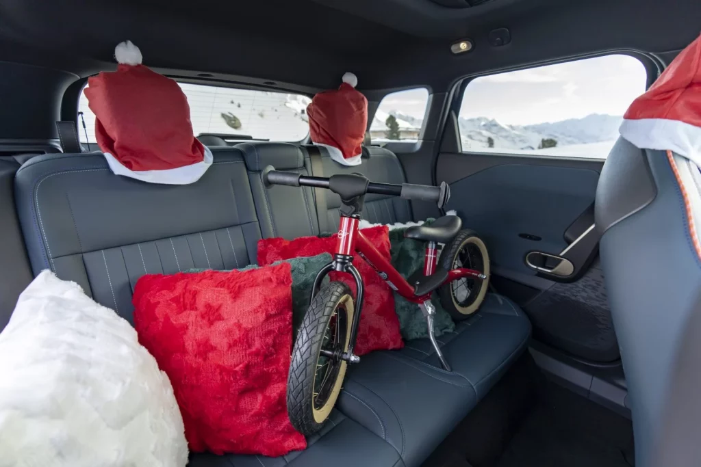 2025 MINI Aceman SE. Imagen asientos.