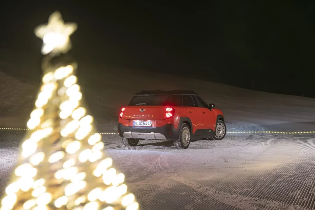 2025 MINI Aceman SE Invierno 5 Motor16