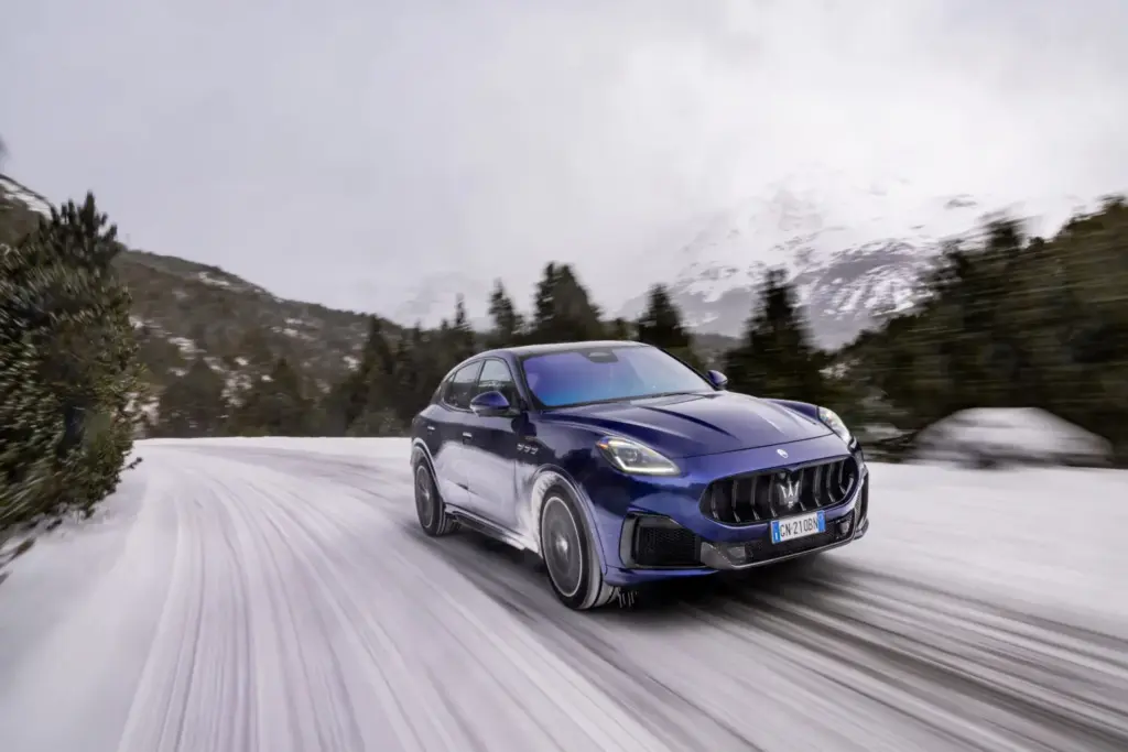 2025 Maserati Winter Experience. Grecale. Imagen delantera.