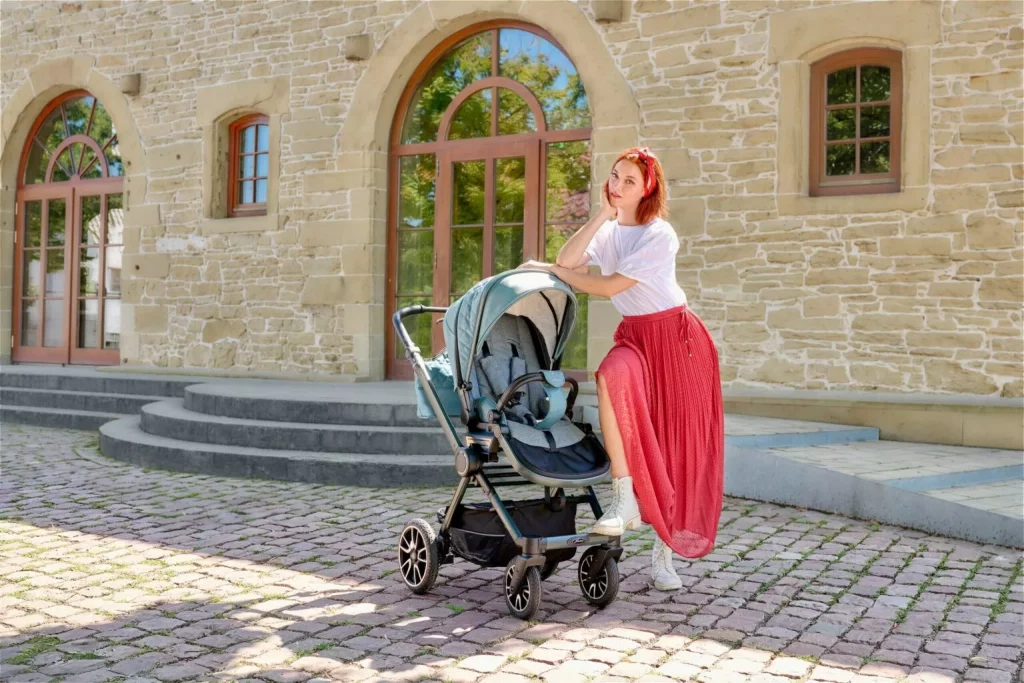 2025 Mercedes Benz coche bebe 9 Motor16