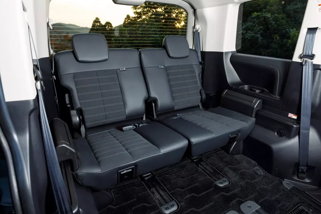 2025 Mitsubishi Delica D5 Japon 11 Motor16