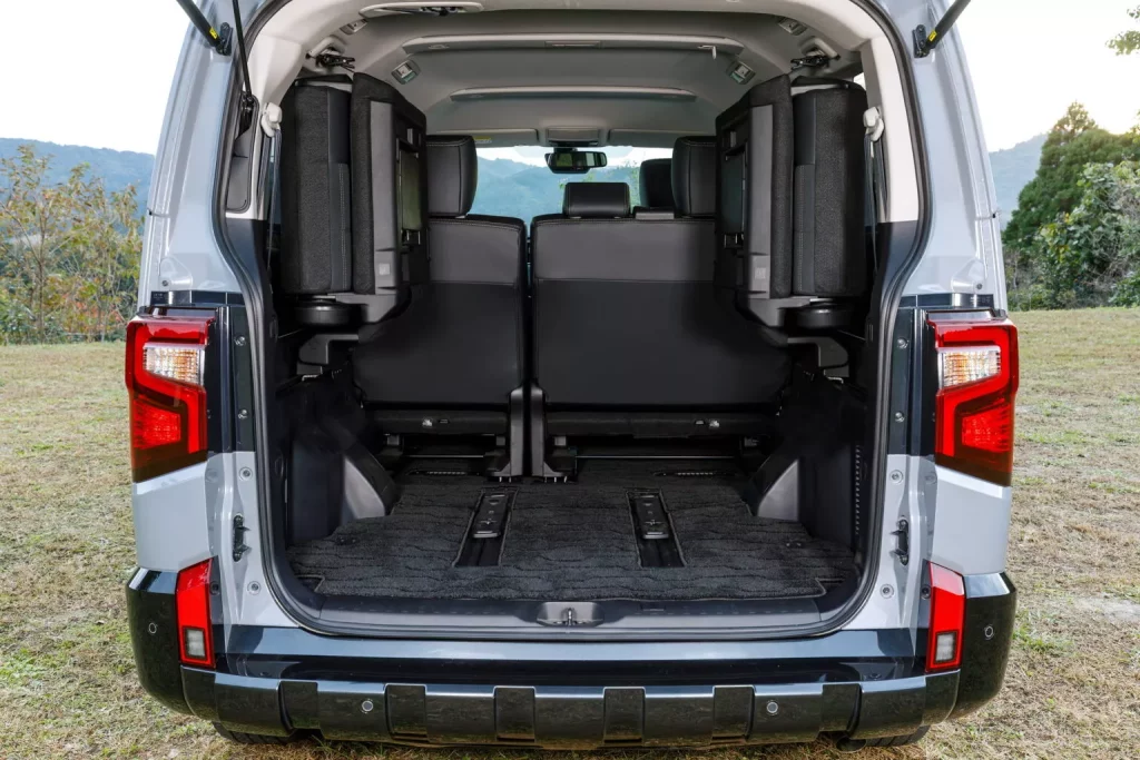 2025 Mitsubishi Delica D5 Japon 13 Motor16