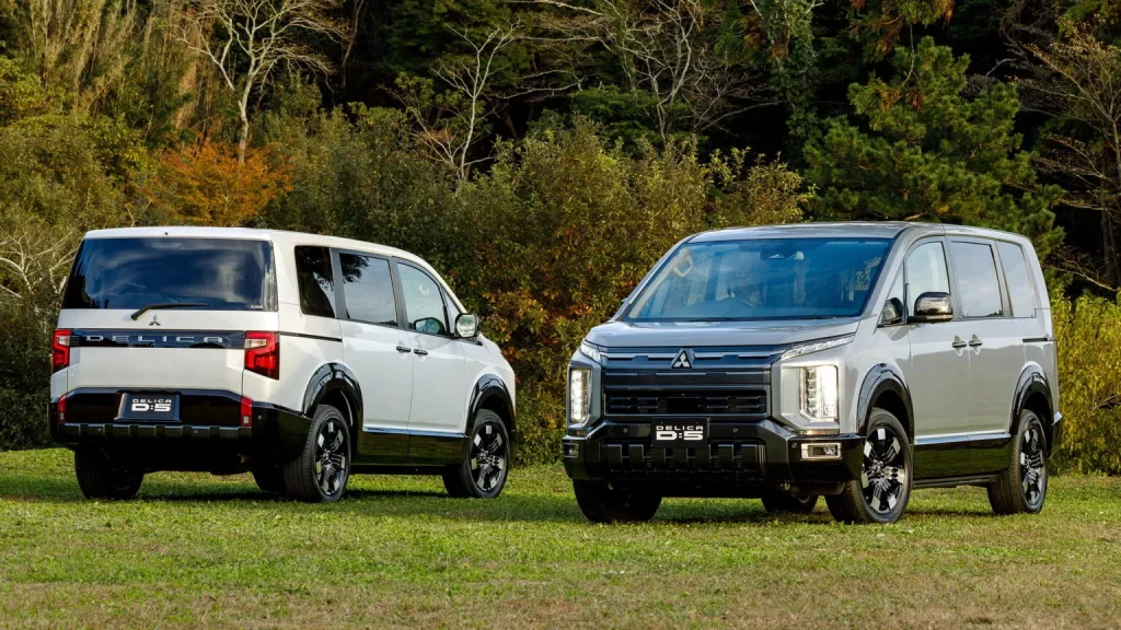2025 Mitsubishi Delica D5 Japon 3 Motor16