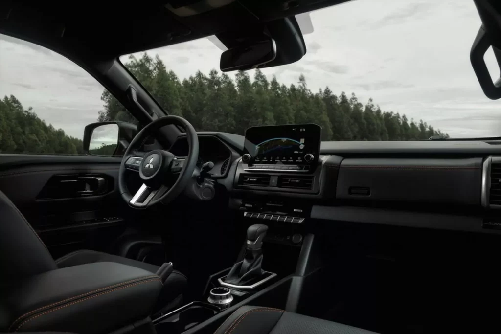 2025 Mitsubishi Triton Savana 26 1536x1024 1 Motor16