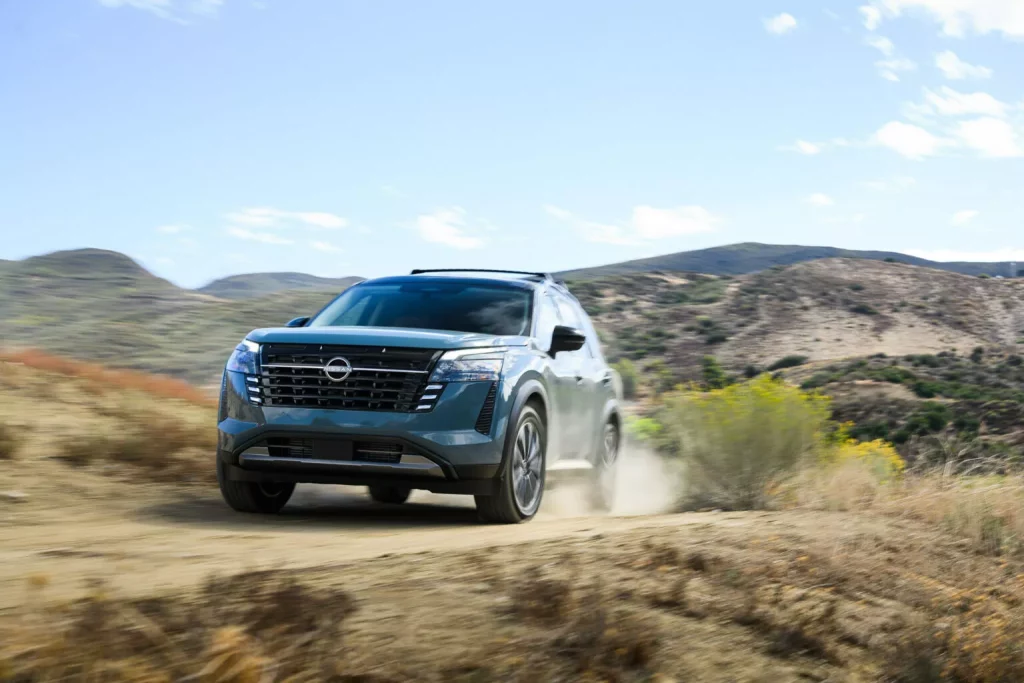 2025 Nissan Pathfinder USA 14 Motor16