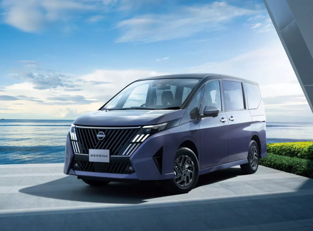 Serena: El sucesor del legendario Nissan Vanette aún sigue con vida en Japón 20 Motor16 2025 Nissan Serena Japon 1 Motor16