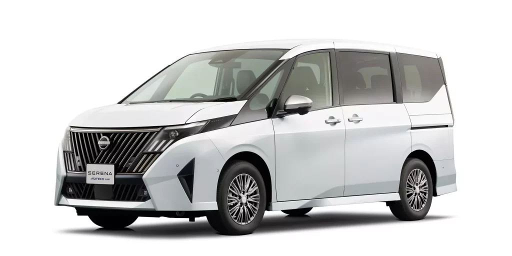 Serena: El sucesor del legendario Nissan Vanette aún sigue con vida en Japón 10 Motor16 2025 Nissan Serena Japon 11 Motor16