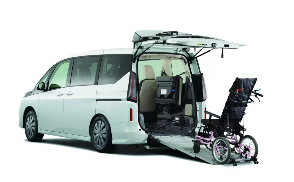 Serena: El sucesor del legendario Nissan Vanette aún sigue con vida en Japón 17 Motor16 2025 Nissan Serena Japon 18 Motor16