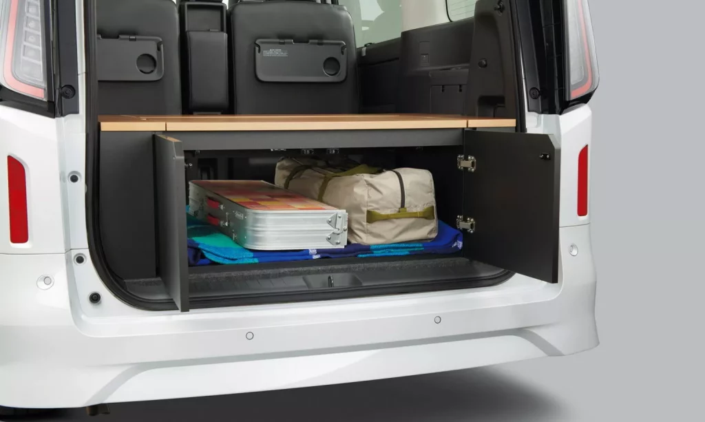 Serena: El sucesor del legendario Nissan Vanette aún sigue con vida en Japón 43 Motor16 2025 Nissan Serena Japon 31 Motor16