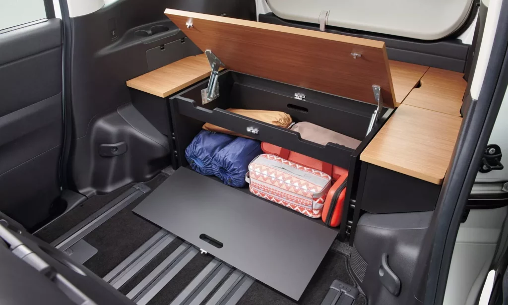 Serena: El sucesor del legendario Nissan Vanette aún sigue con vida en Japón 44 Motor16 2025 Nissan Serena Japon 32 Motor16