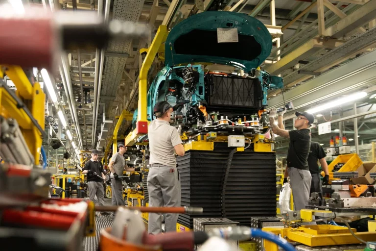 Sunderland: La fábrica de donde sale el nuevo Nissan Leaf tras una inyección de 510 millones