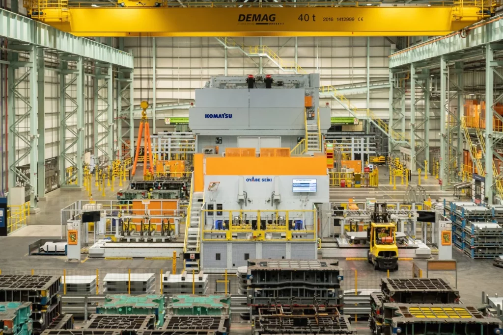 2025 Nissan leaf sunderland 17 Motor16