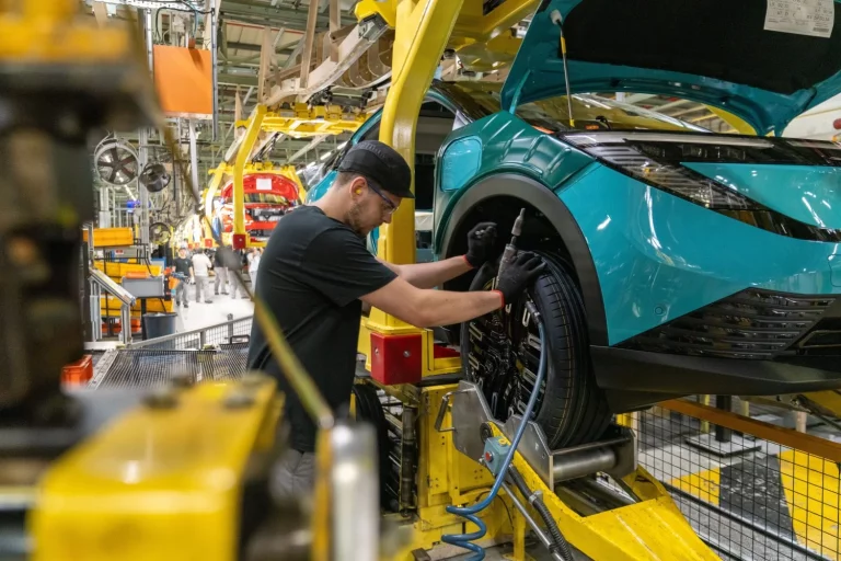 Nissan y Chery negocian fabricar coches chinos en la factoría británica de Sunderland