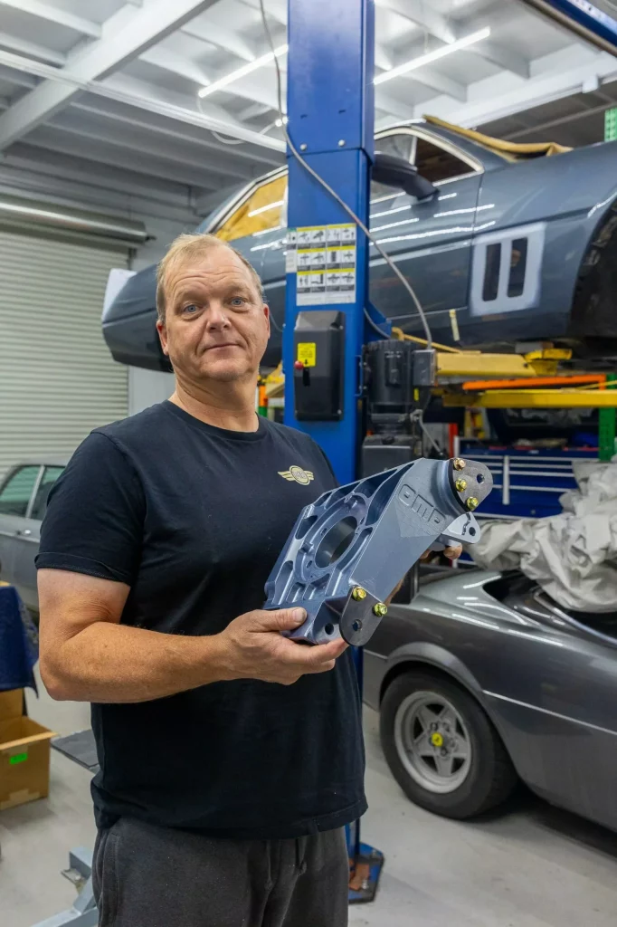 2025 OMD Ferrari 412 restomod 10 Motor16